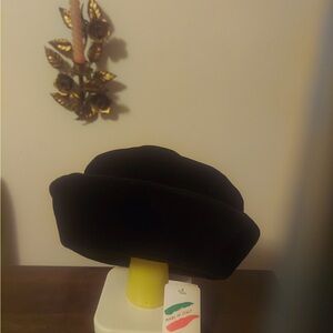 Elegant Black Hat